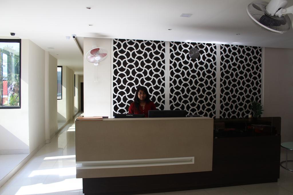Dibrugarh Club House Hotel Exterior foto