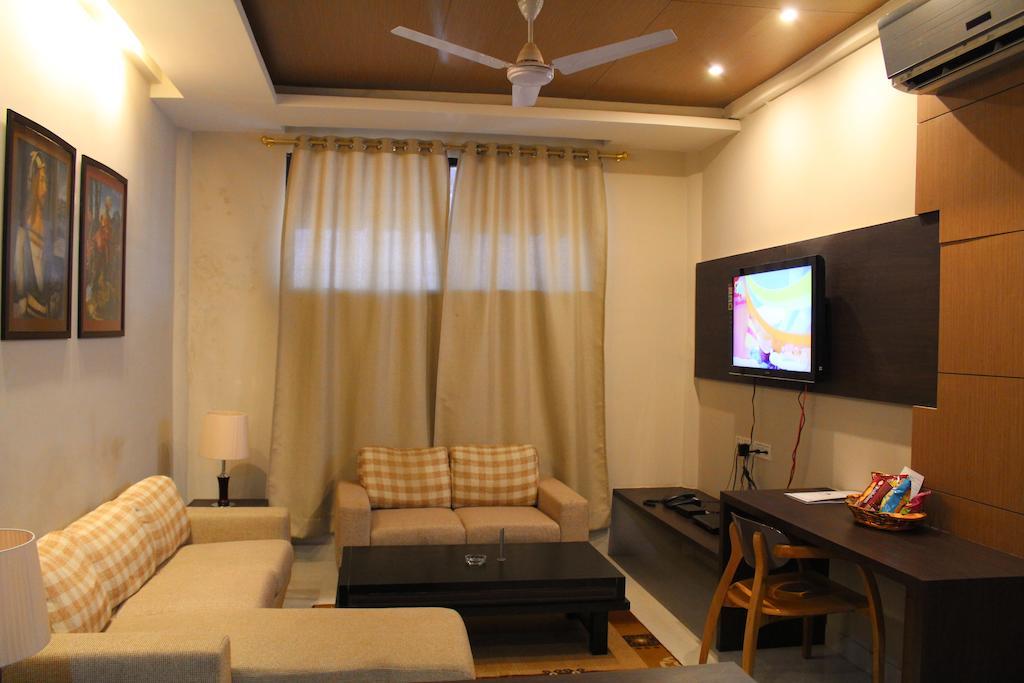 Dibrugarh Club House Hotel Exterior foto